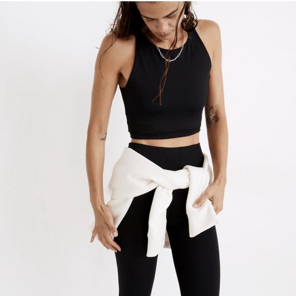 MWL Form Racerback Crop Top / X-SMALL / BLACK